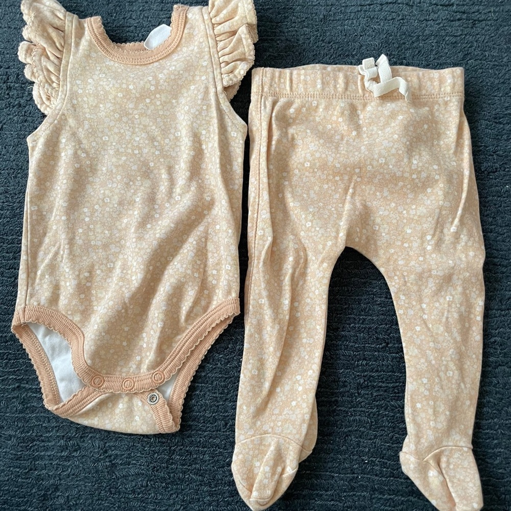 Jamie Kay Meadow Floral Frill Bodysuit with Footed Pants in 3-6m